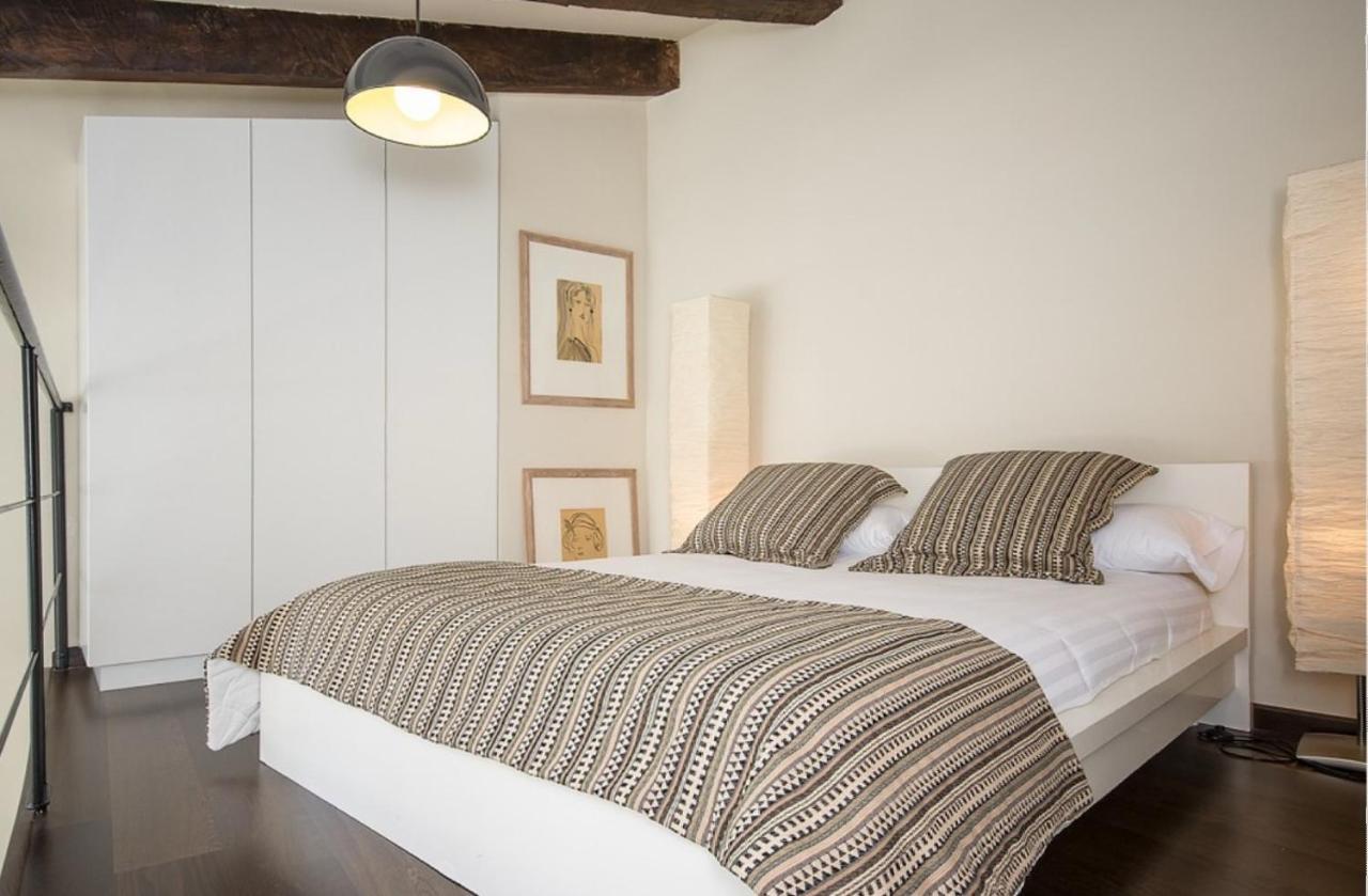 No Turistic Rental, Duplex Penthouse In The Historic Center, Valencia, Ideal For Those Looking To Stay In The City For A Season, Including Professionals And Students Buitenkant foto
