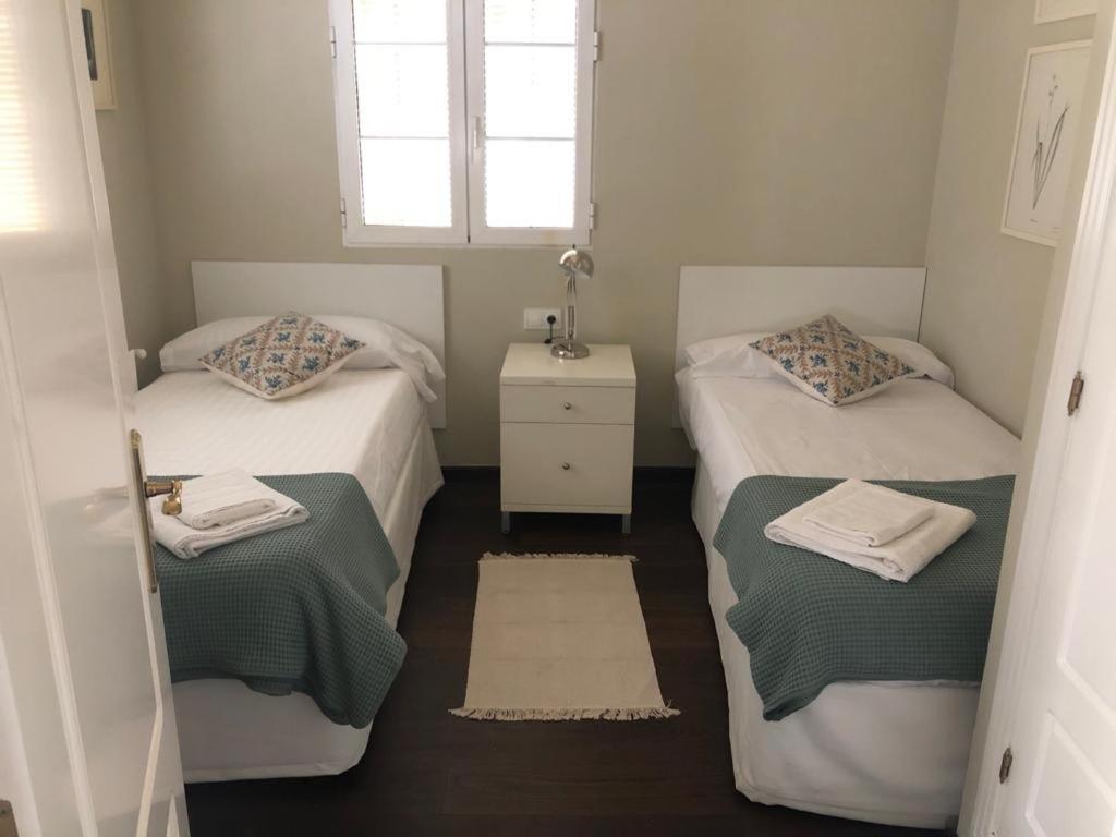 No Turistic Rental, Duplex Penthouse In The Historic Center, Valencia, Ideal For Those Looking To Stay In The City For A Season, Including Professionals And Students Buitenkant foto